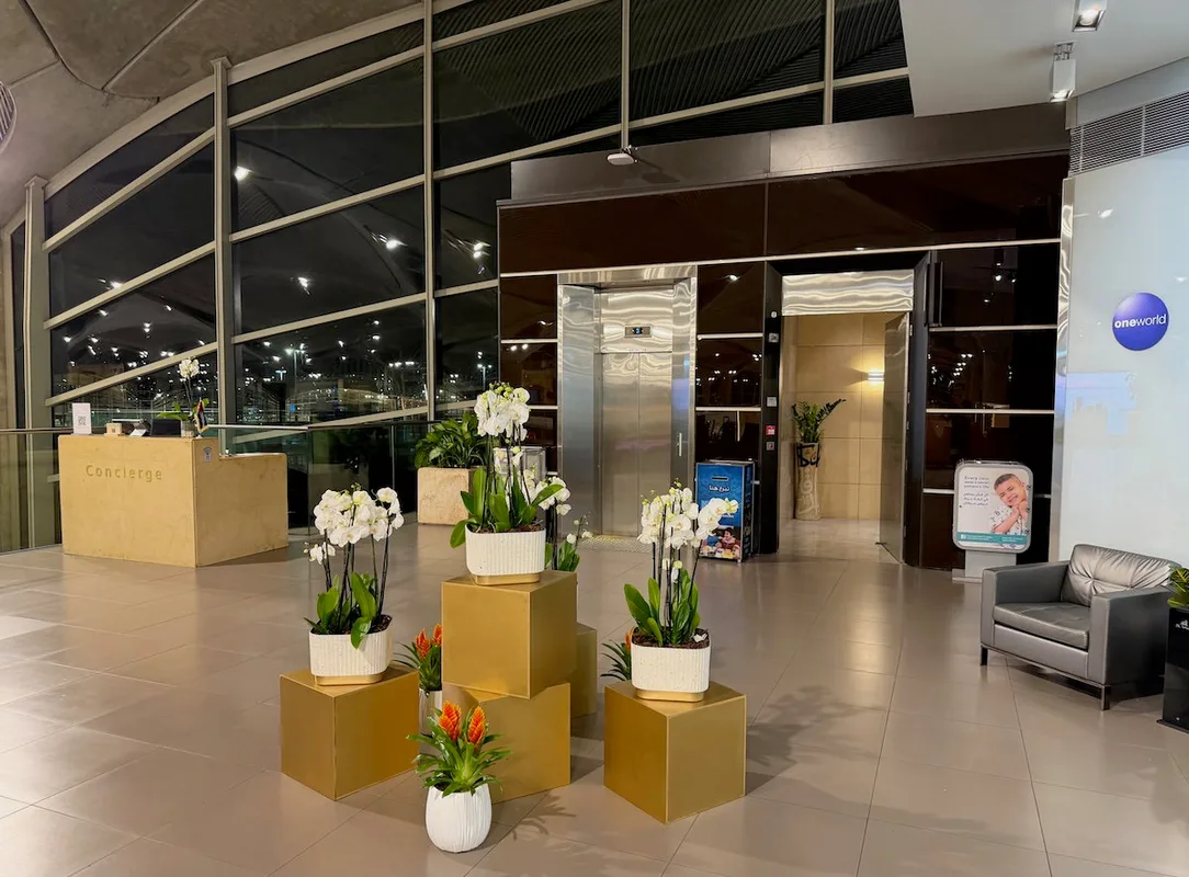 Trải Nghiệm Royal Jordanian Crown Lounge Tại Sân Bay Amman