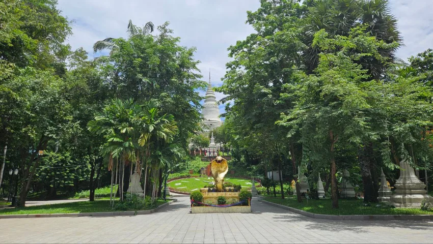 Trải Nghiệm Tết Nước ở Thái Lan, Lào và Campuchia: Những Điều Cần Biết