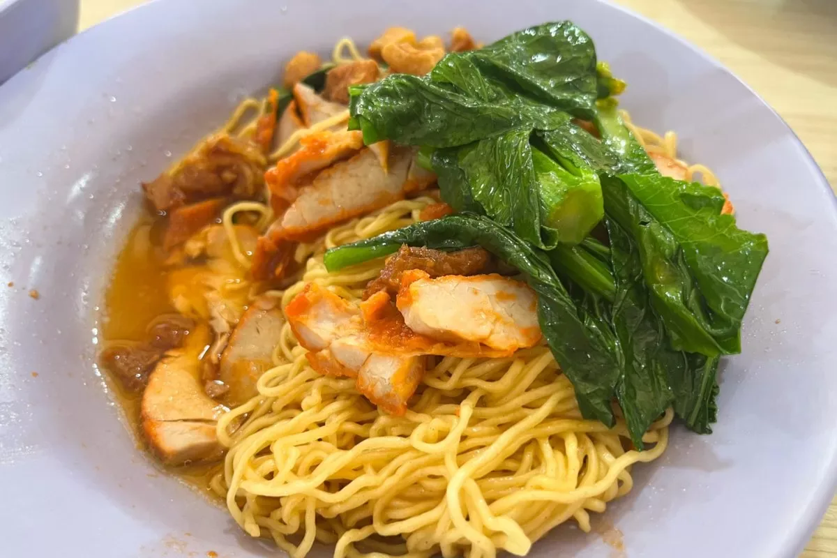 Yong Chun Wan Ton Noodle: Khám Phá Mì Hoành Thánh Hàng Đầu Singapore